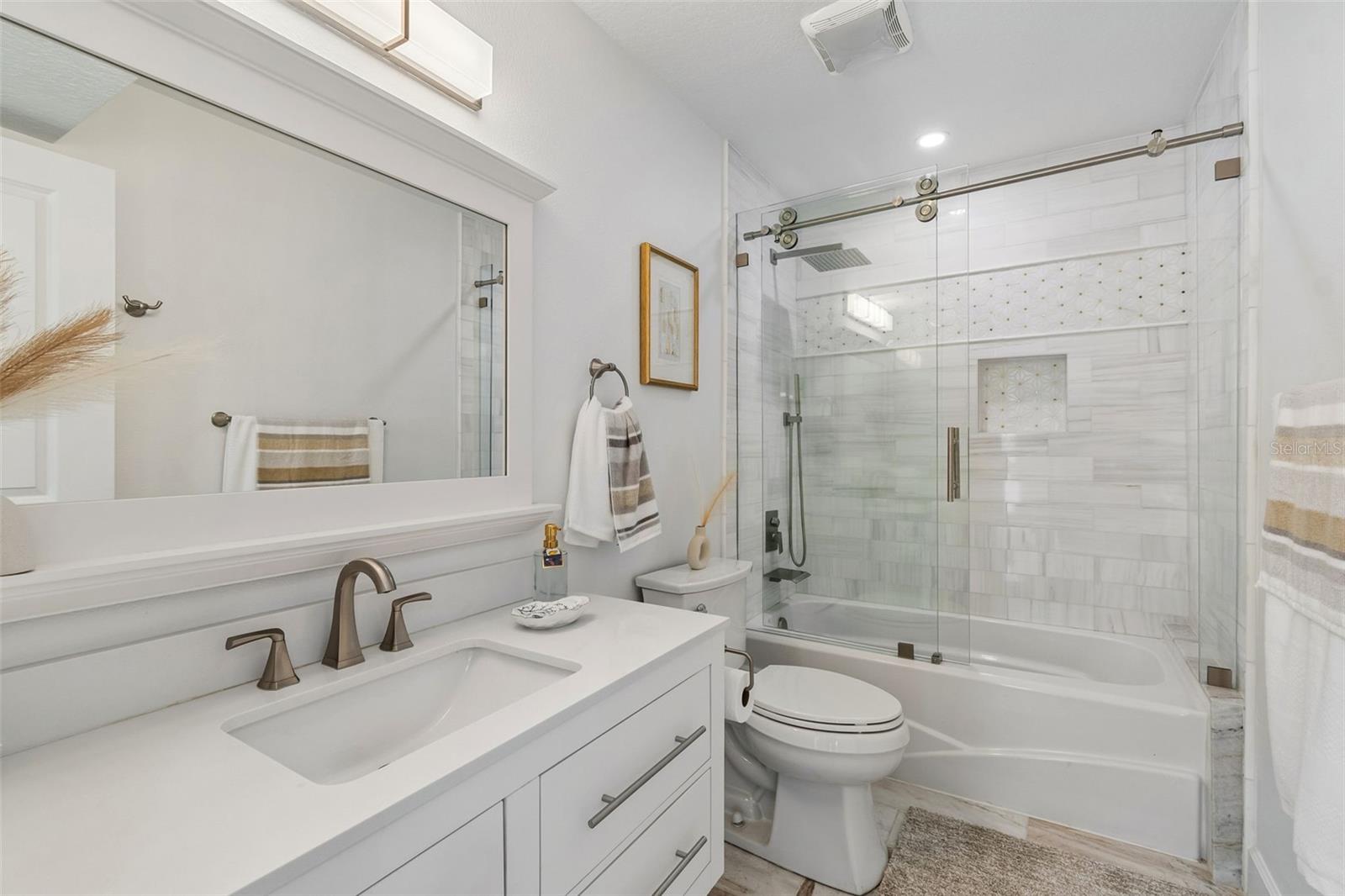 933 ELDORADO AVE, CLEARWATER BEACH, FL, 33767
