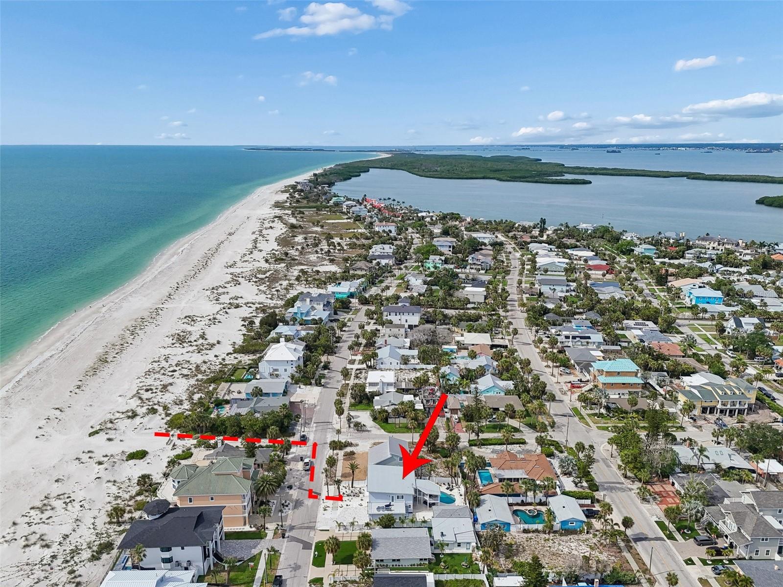 933 ELDORADO AVE, CLEARWATER BEACH, FL, 33767
