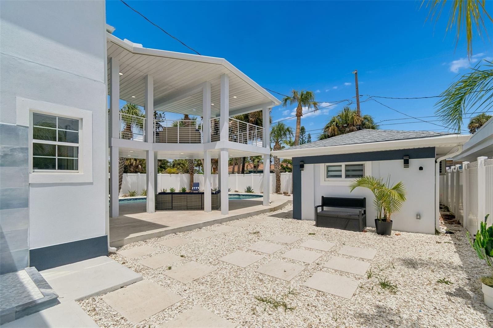 933 ELDORADO AVE, CLEARWATER BEACH, FL, 33767