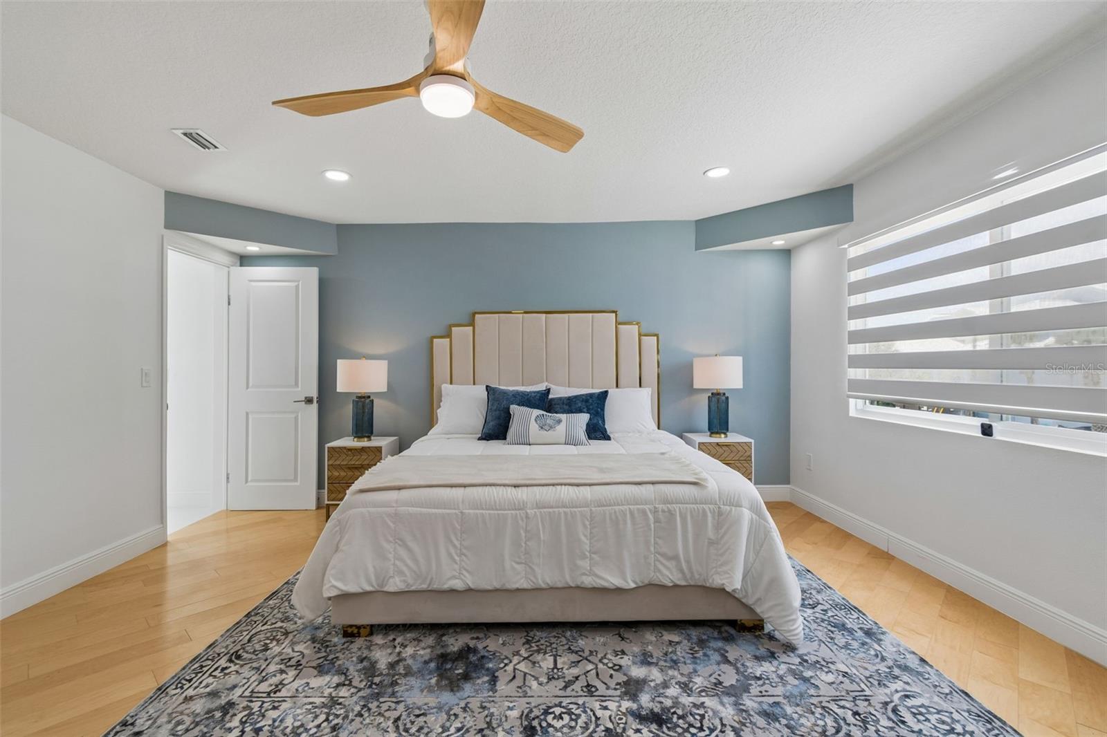 933 ELDORADO AVE, CLEARWATER BEACH, FL, 33767