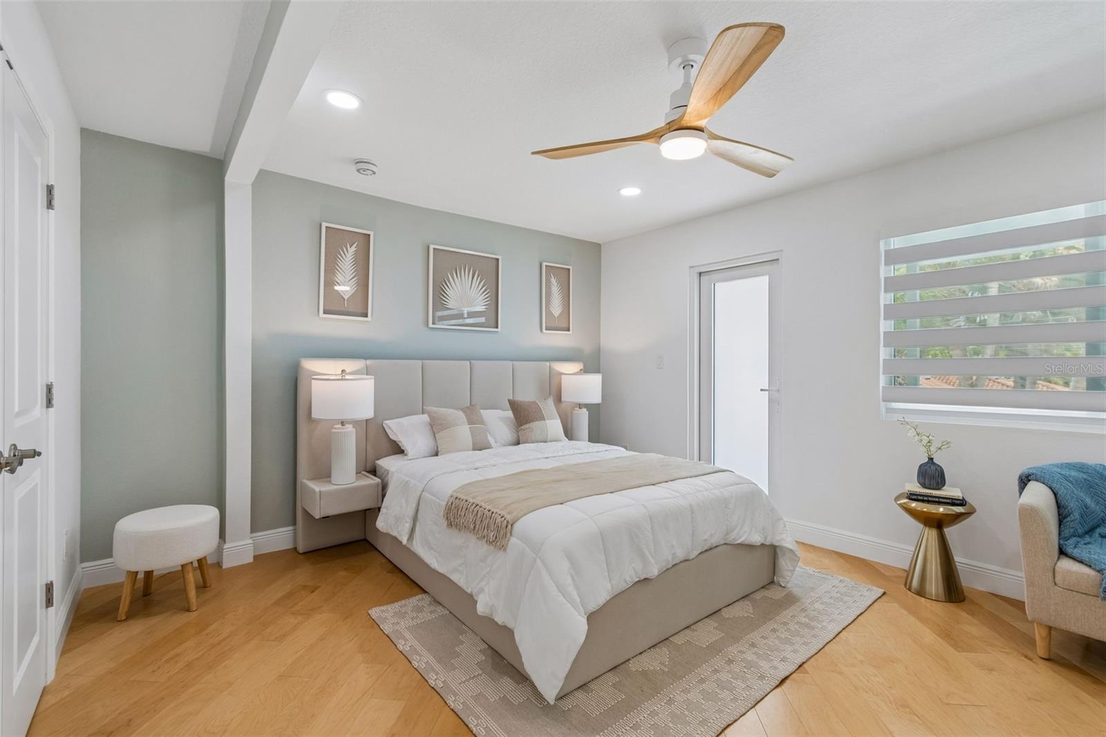 933 ELDORADO AVE, CLEARWATER BEACH, FL, 33767