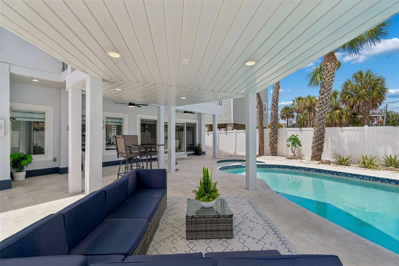 933 ELDORADO AVE, CLEARWATER BEACH, FL, 33767