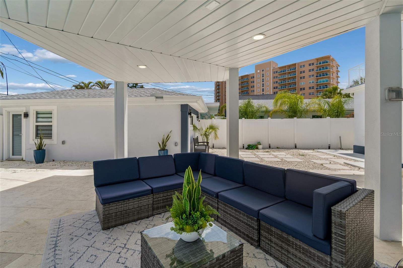 933 ELDORADO AVE, CLEARWATER BEACH, FL, 33767