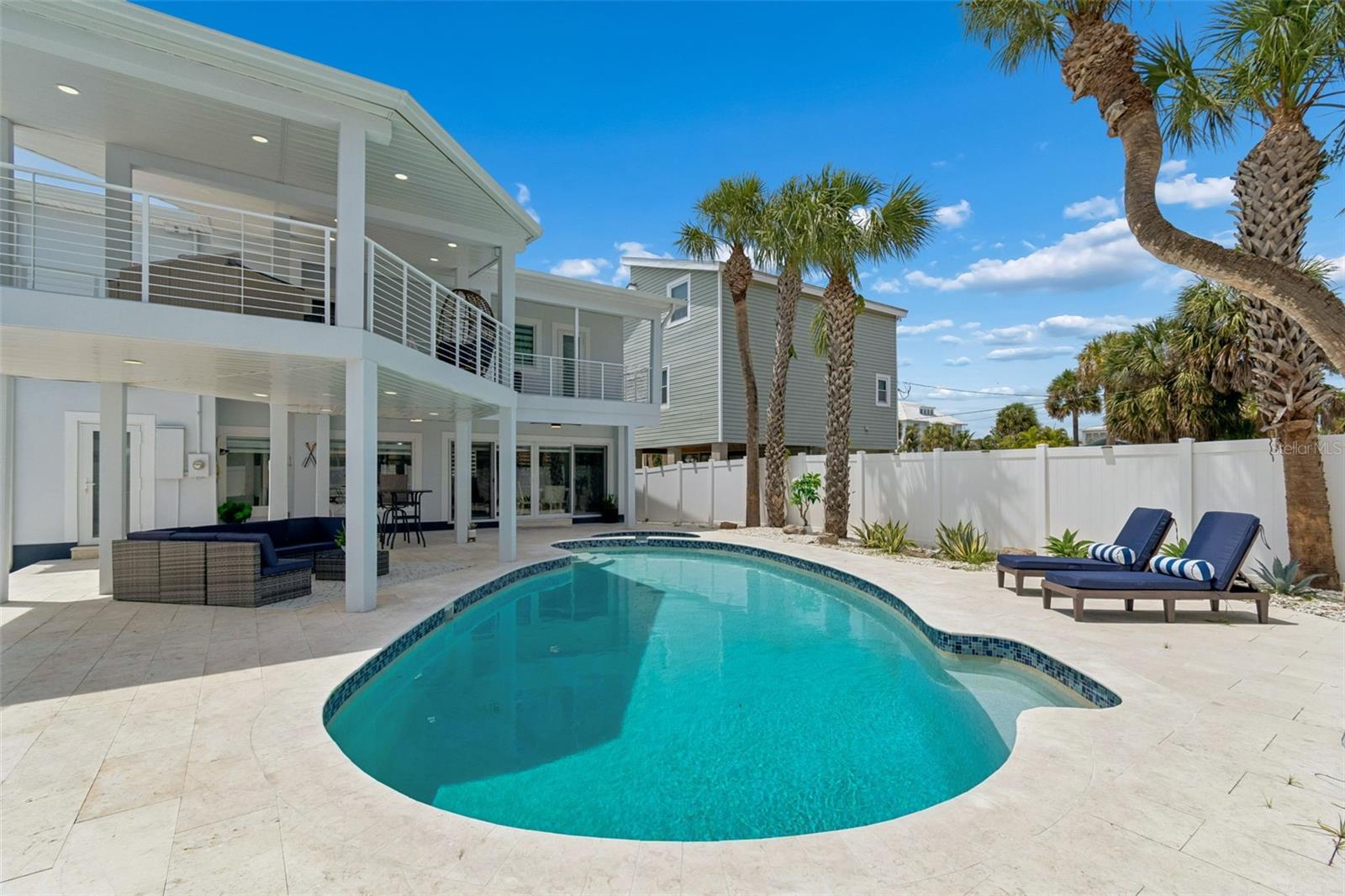 933 ELDORADO AVE, CLEARWATER BEACH, FL, 33767