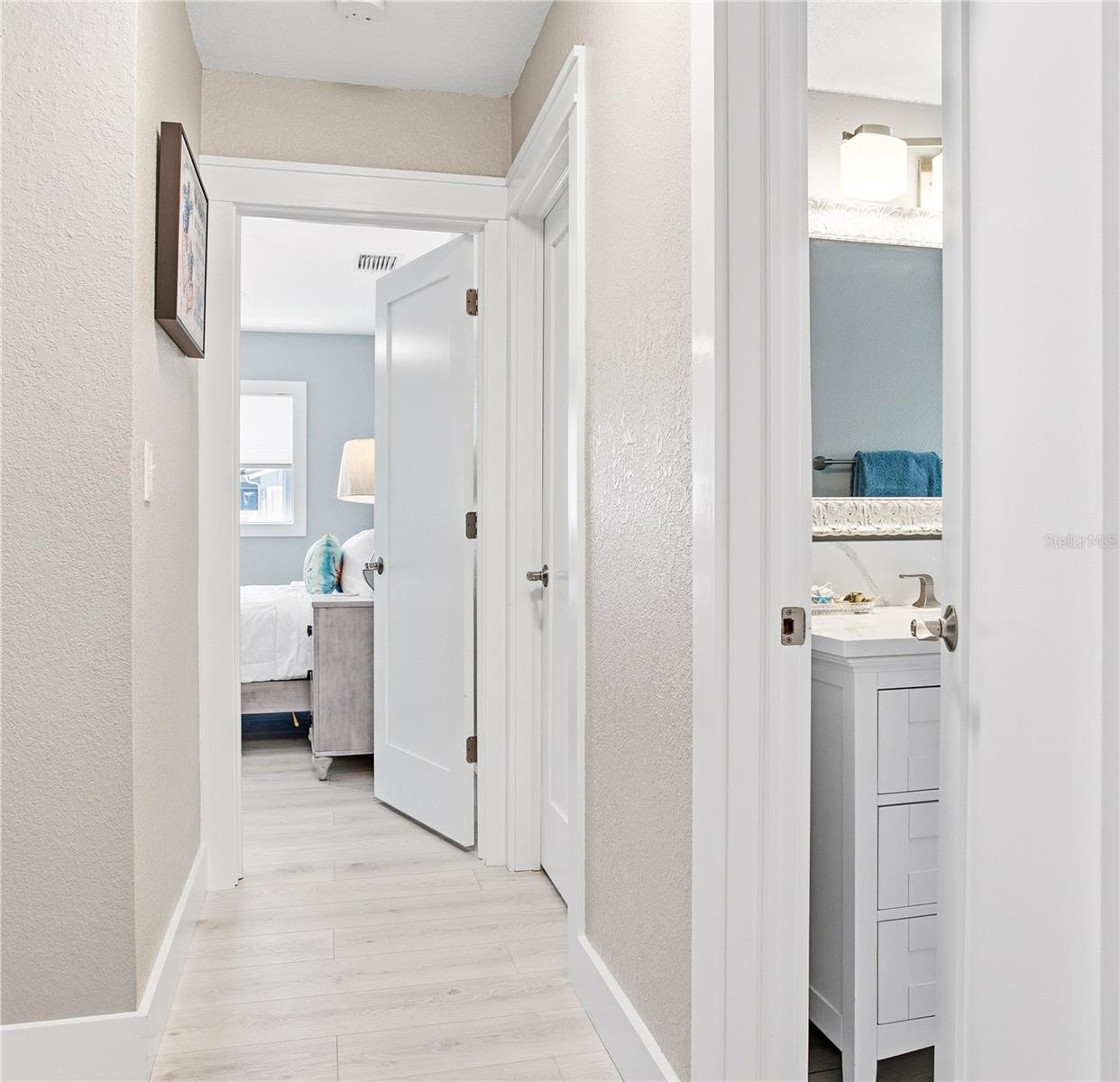 547 JOHNS PASS AVE, MADEIRA BEACH, FL, 33708