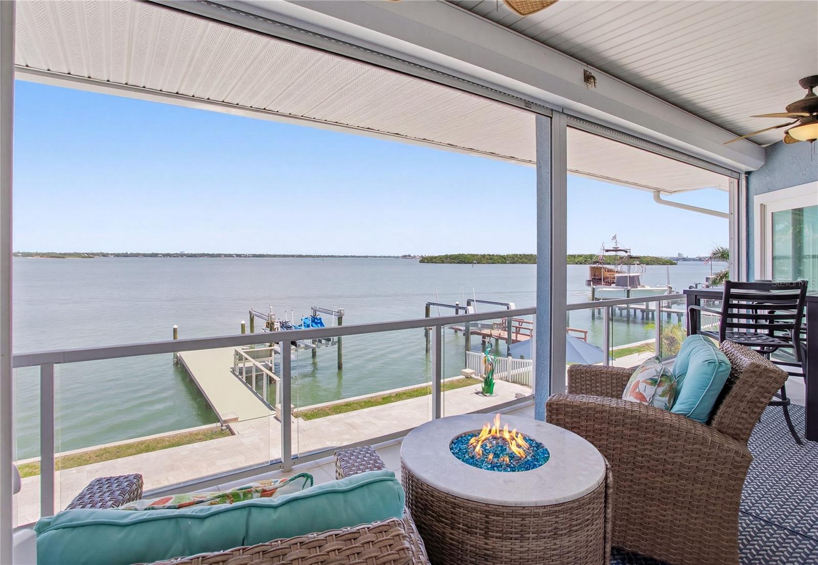 547 JOHNS PASS AVE, MADEIRA BEACH, FL, 33708