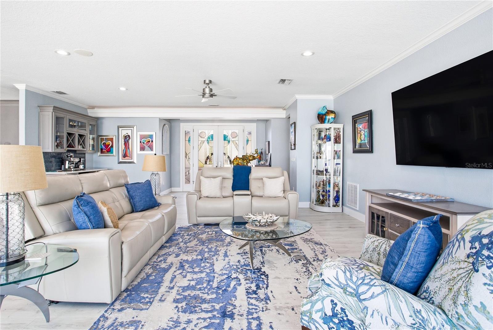 547 JOHNS PASS AVE, MADEIRA BEACH, FL, 33708