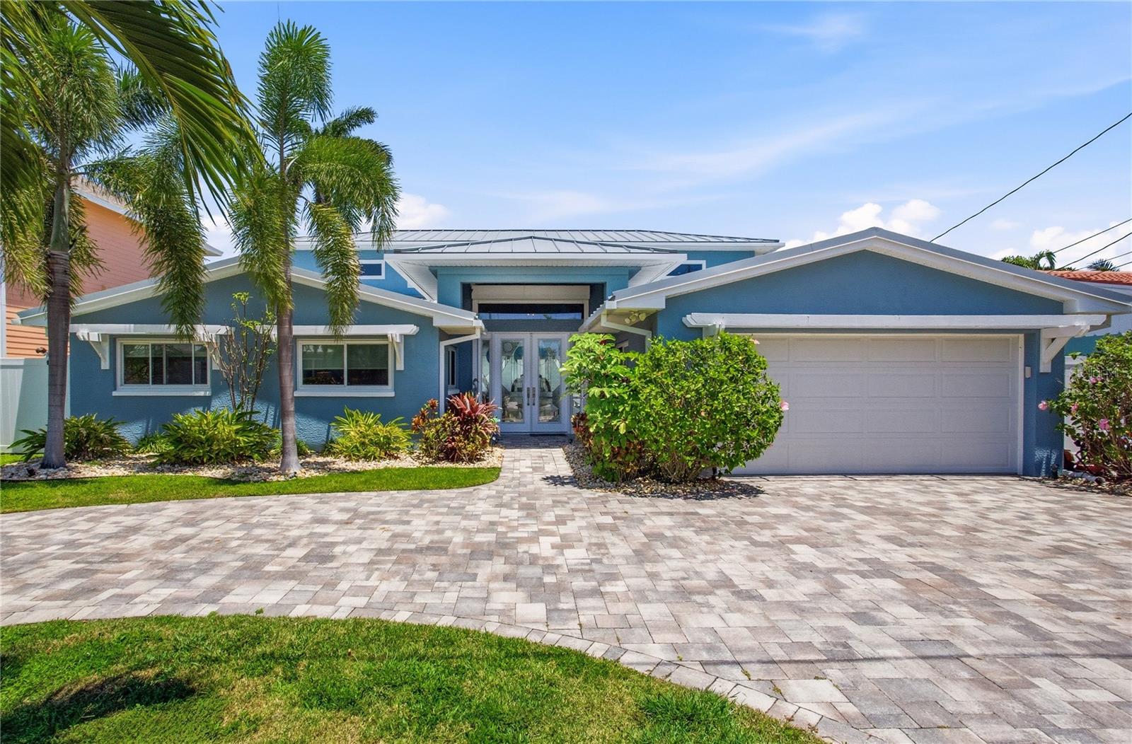 547 JOHNS PASS AVE, MADEIRA BEACH, FL, 33708