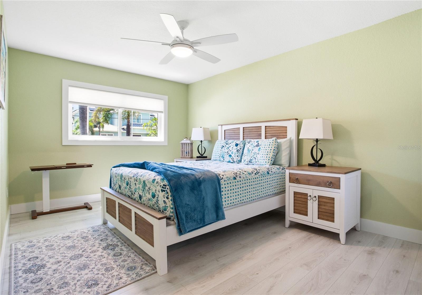 547 JOHNS PASS AVE, MADEIRA BEACH, FL, 33708