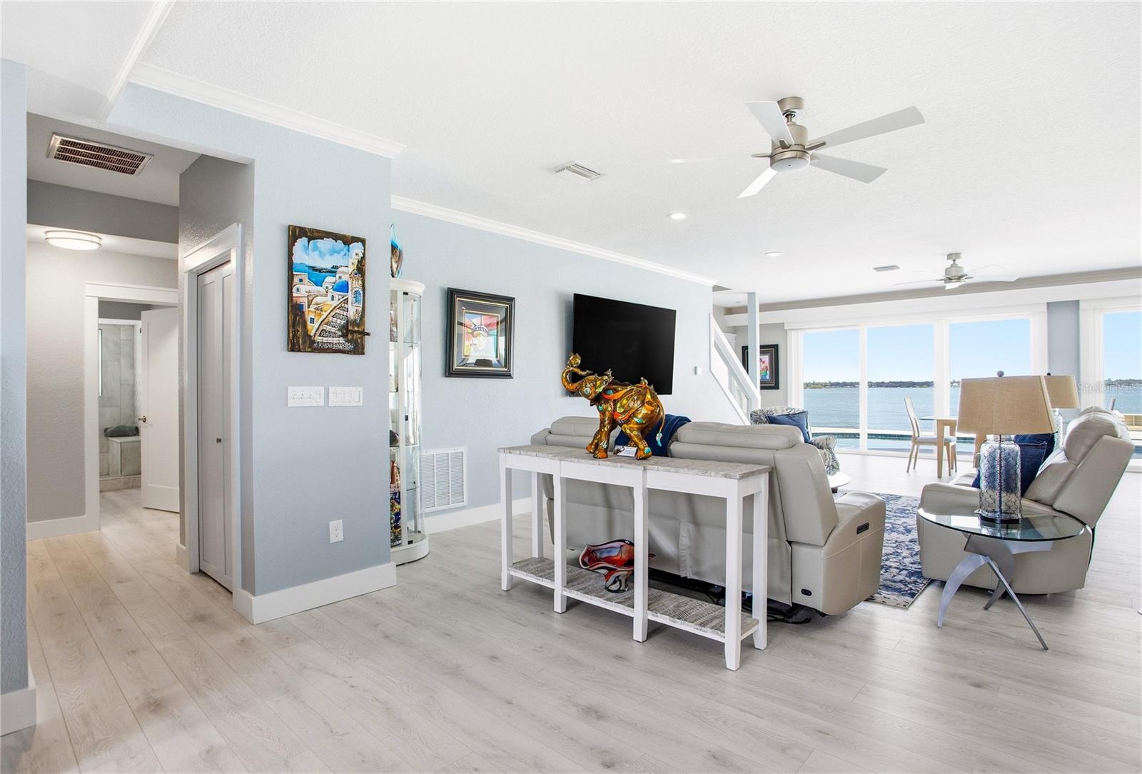 547 JOHNS PASS AVE, MADEIRA BEACH, FL, 33708