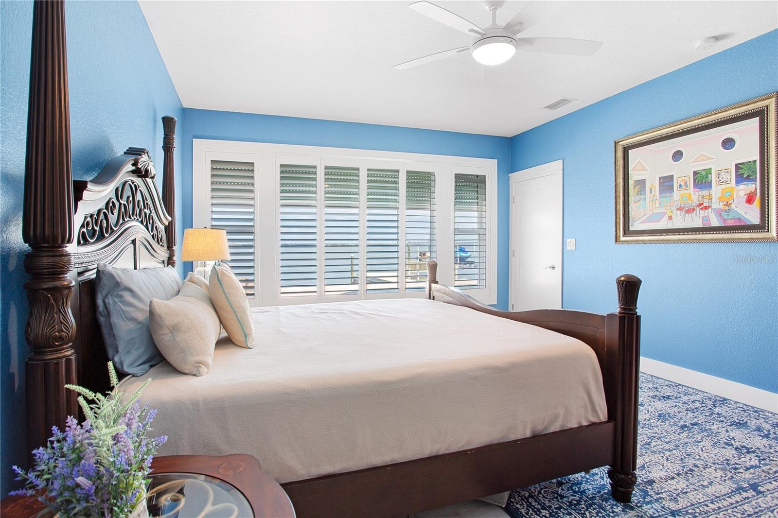 547 JOHNS PASS AVE, MADEIRA BEACH, FL, 33708