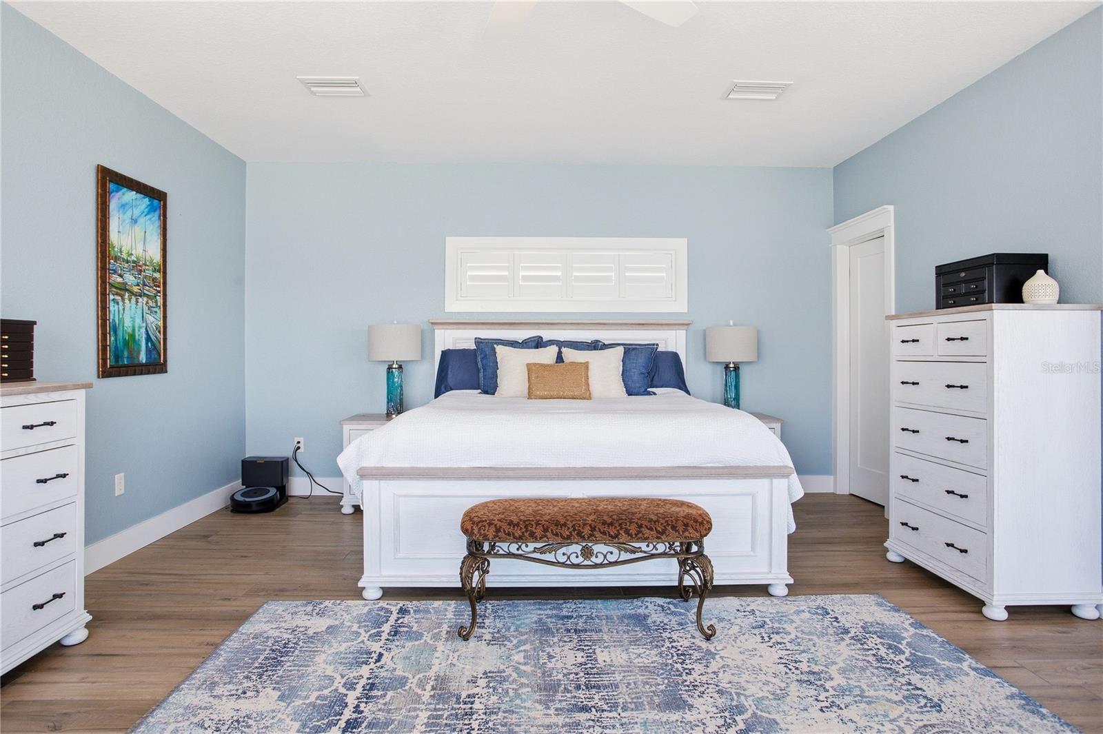 547 JOHNS PASS AVE, MADEIRA BEACH, FL, 33708