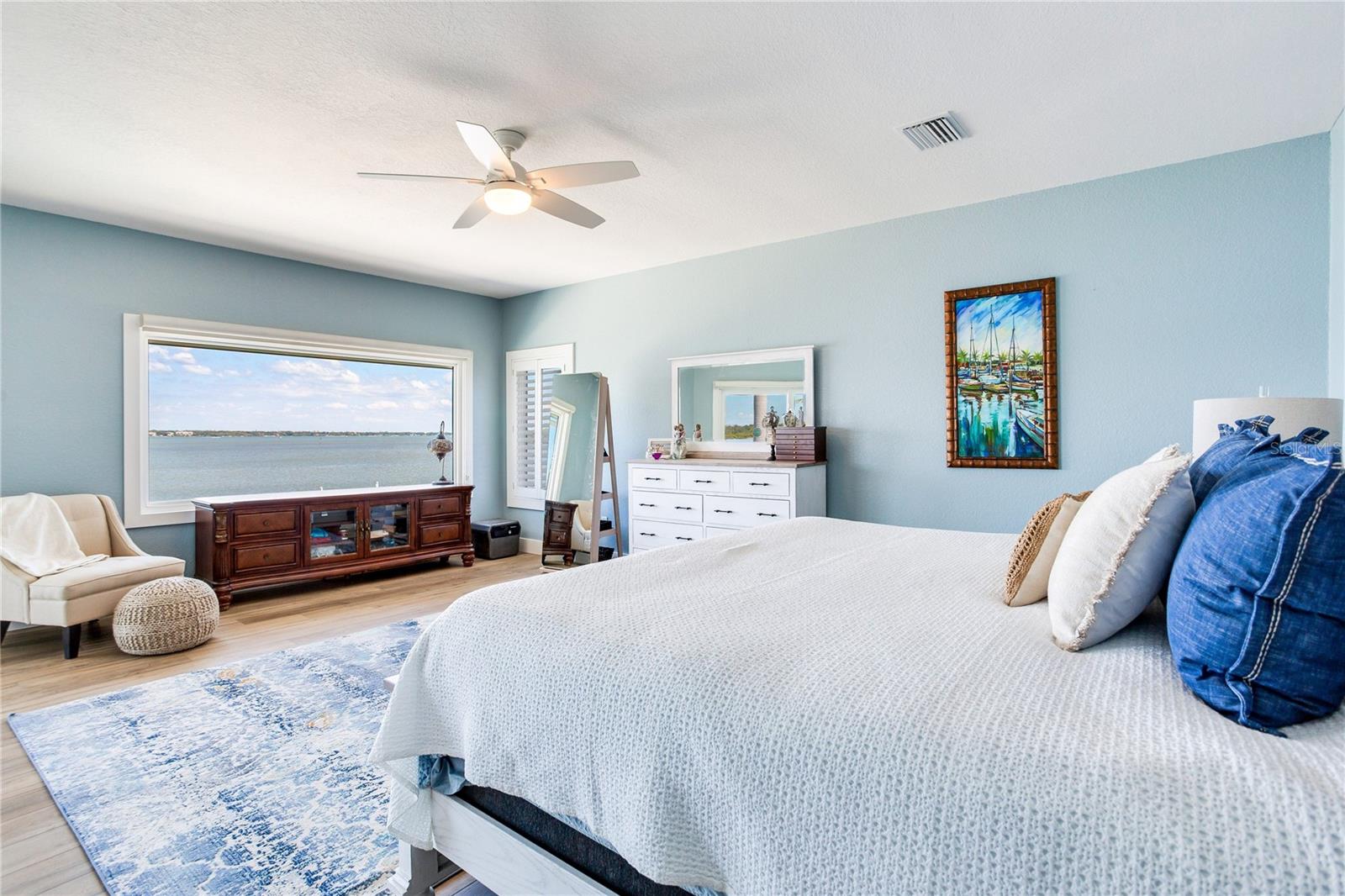 547 JOHNS PASS AVE, MADEIRA BEACH, FL, 33708