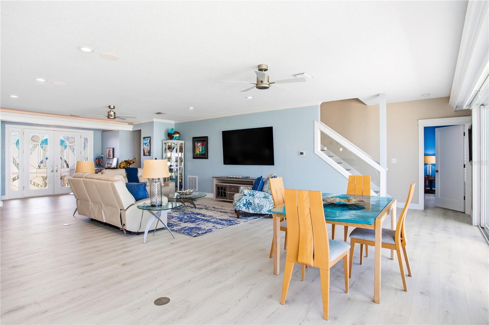 547 JOHNS PASS AVE, MADEIRA BEACH, FL, 33708