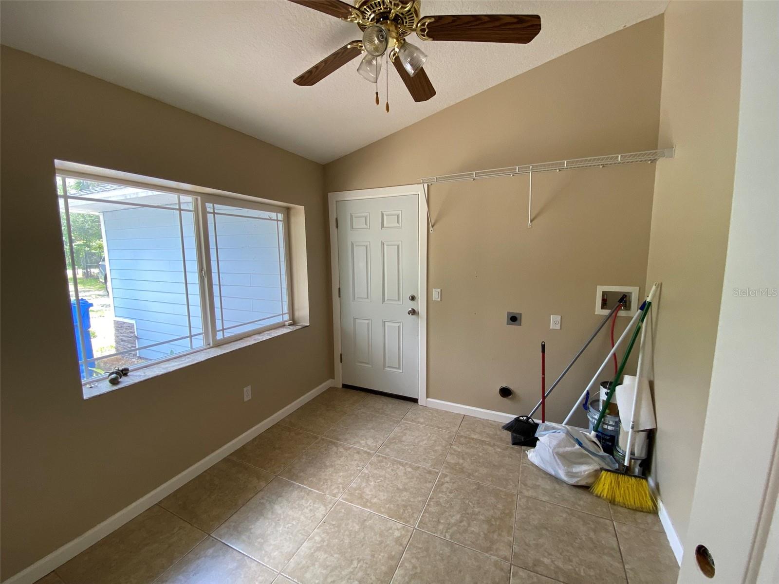 1800 COUNTY ROAD 426 N, OVIEDO, FL, 32765