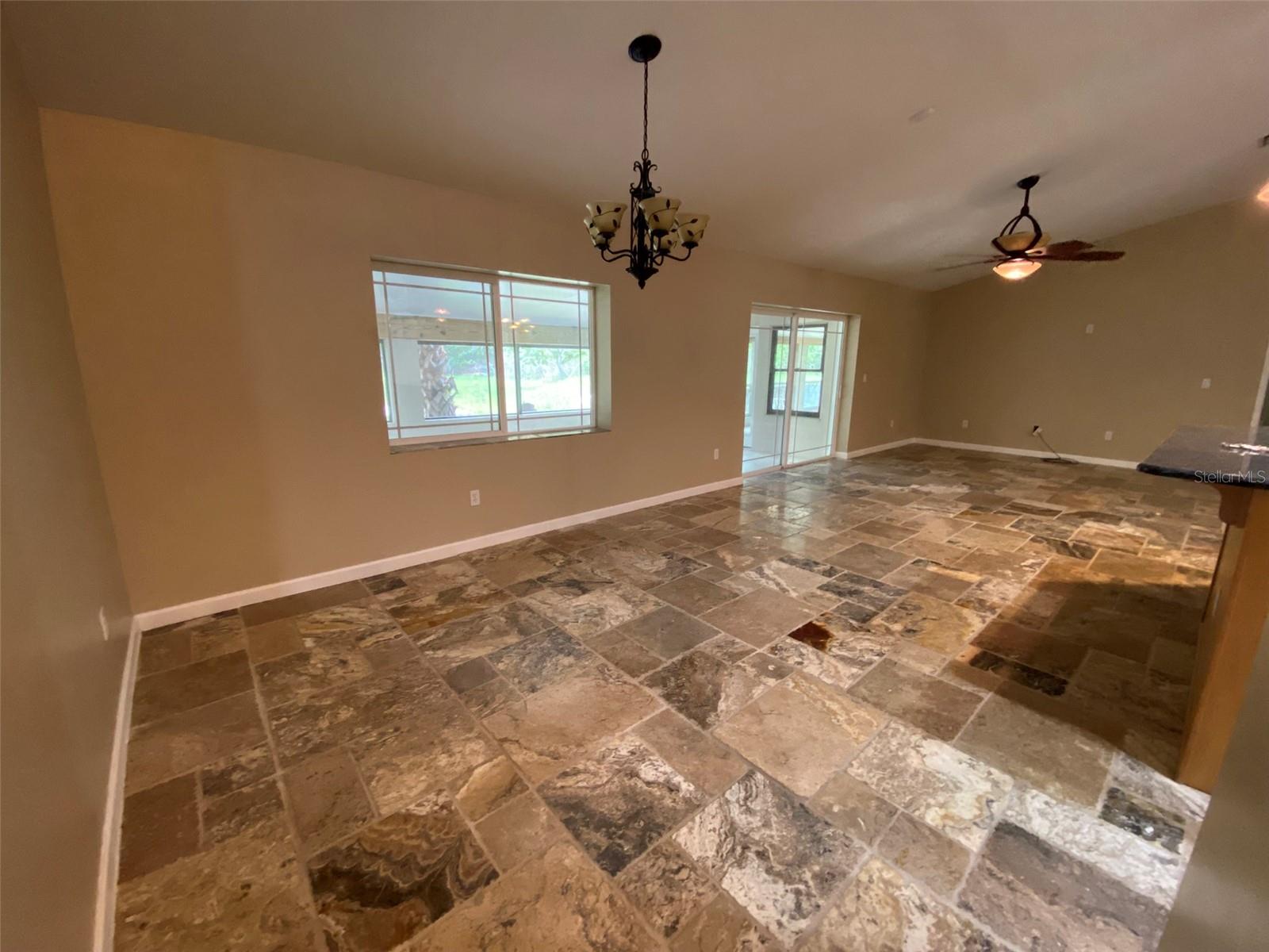 1800 COUNTY ROAD 426 N, OVIEDO, FL, 32765