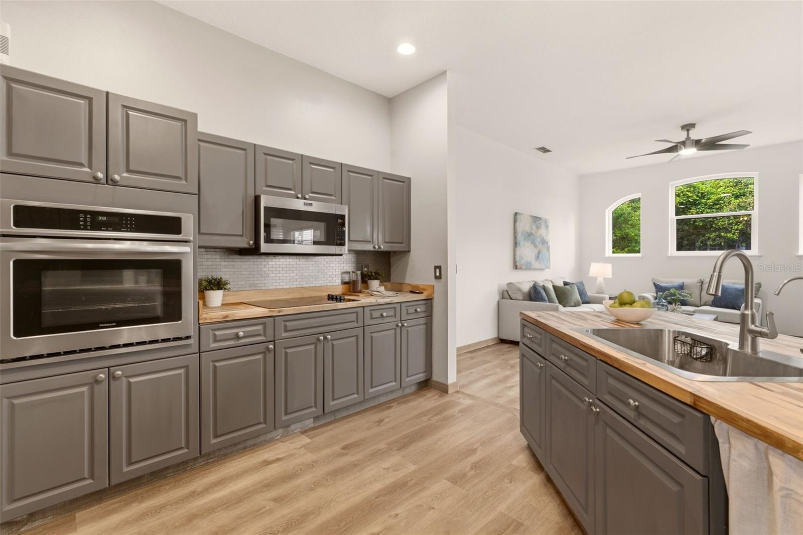 1302 PINE SONG DR, DELTONA, FL, 32725