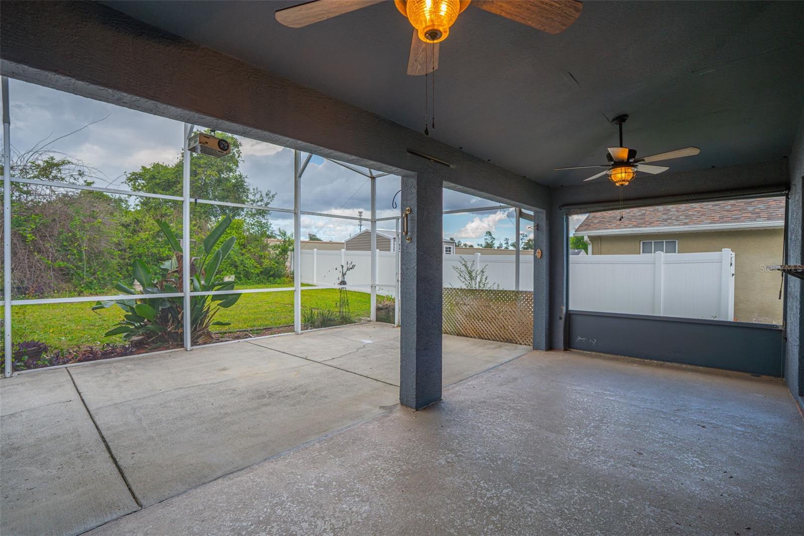 1302 PINE SONG DR, DELTONA, FL, 32725