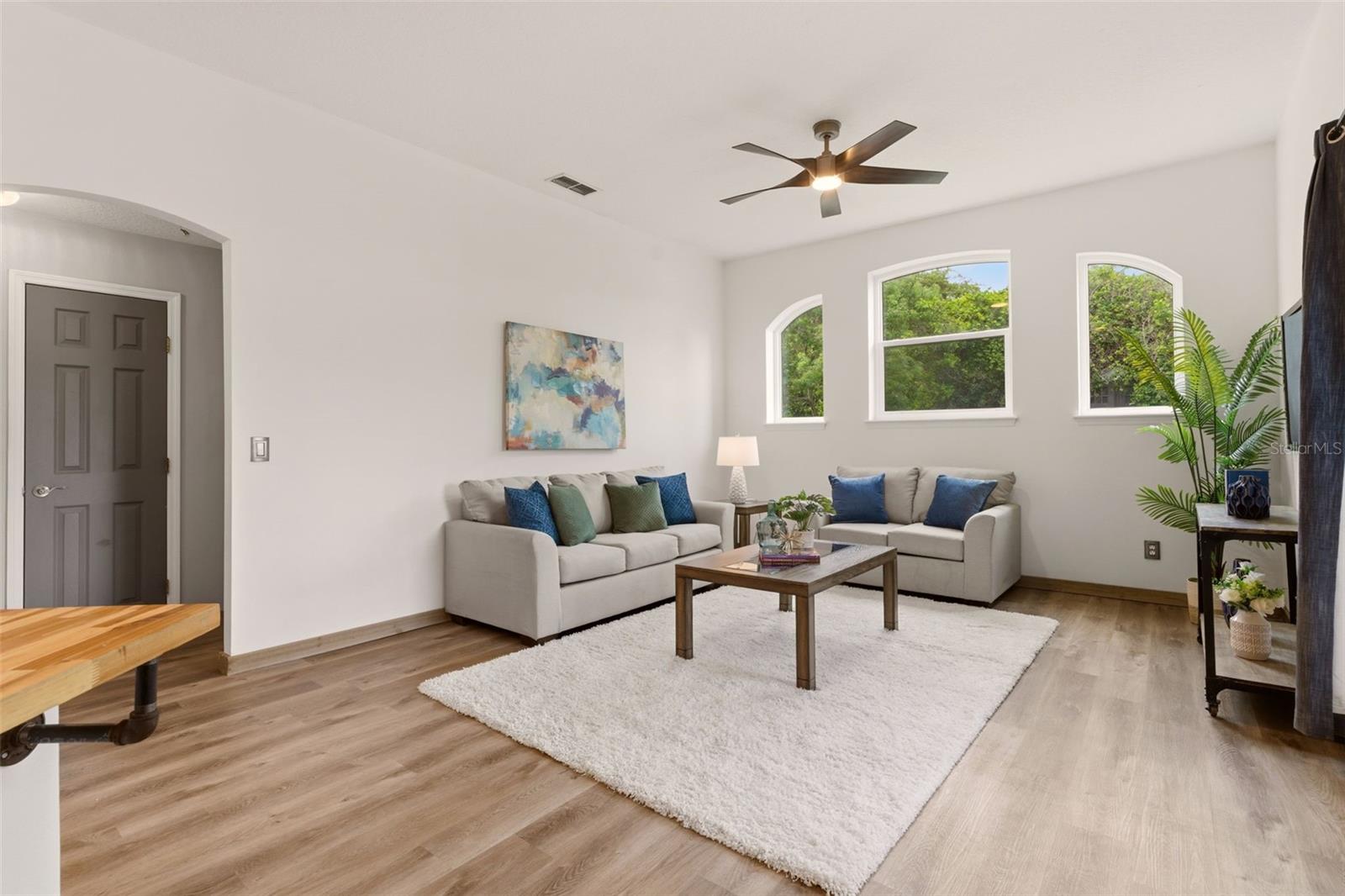 1302 PINE SONG DR, DELTONA, FL, 32725