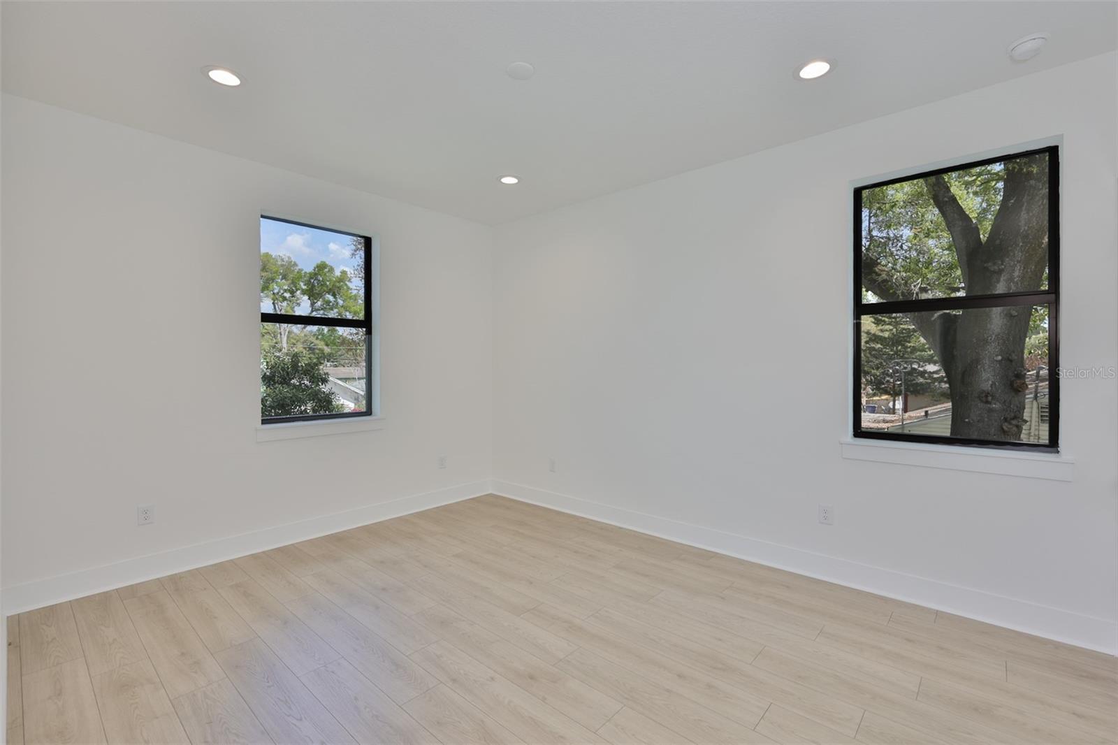 307 E GENESEE ST, TAMPA, FL, 33603