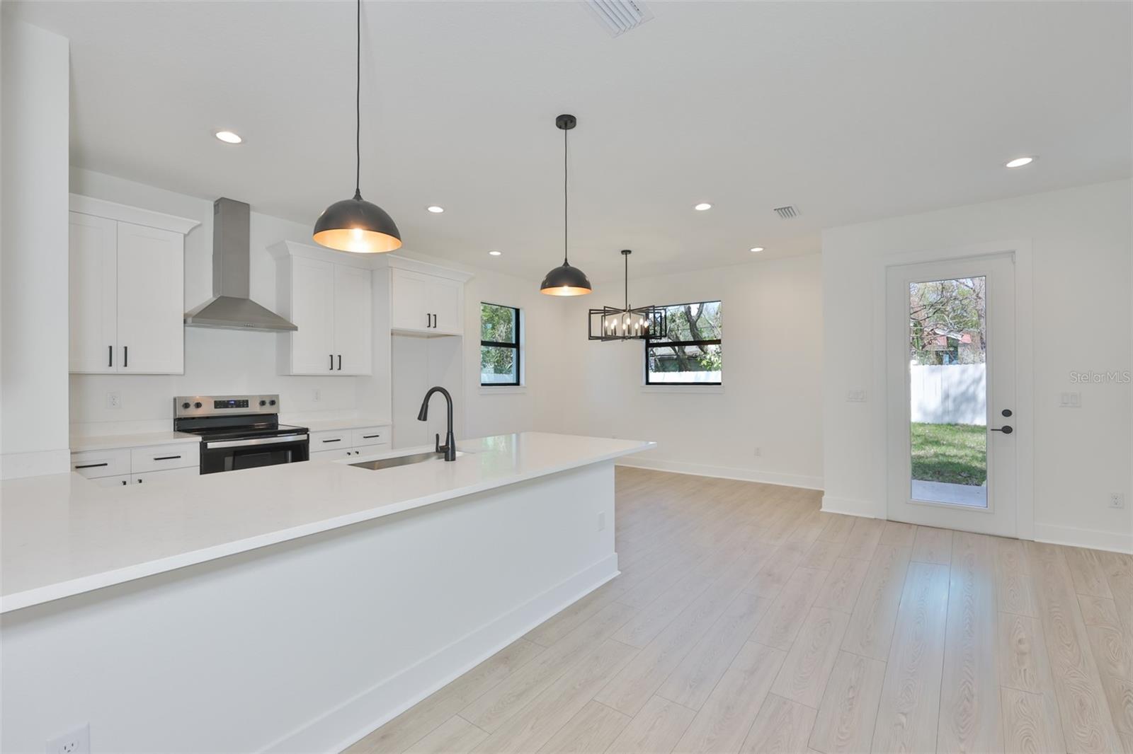 307 E GENESEE ST, TAMPA, FL, 33603