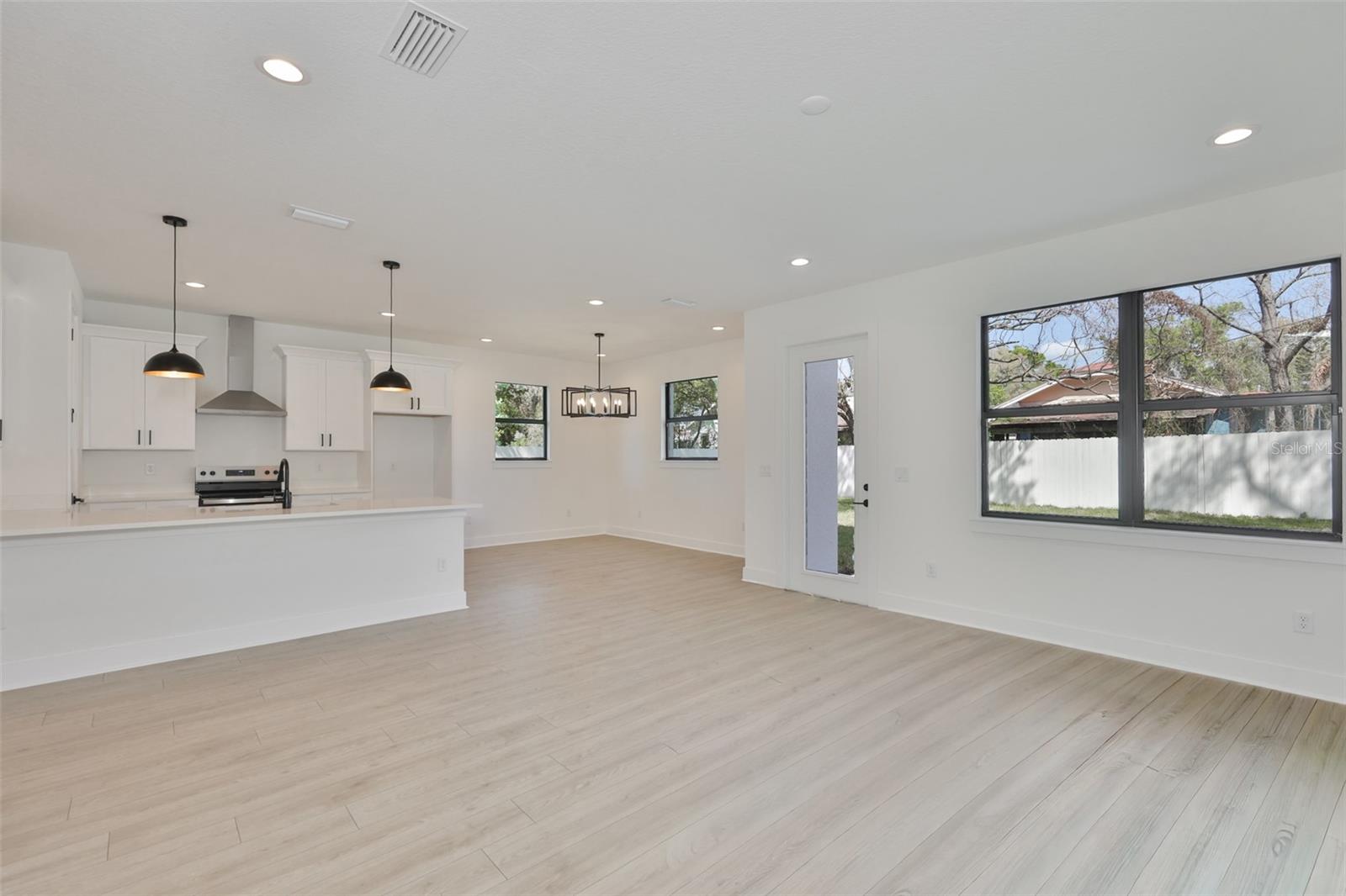 307 E GENESEE ST, TAMPA, FL, 33603