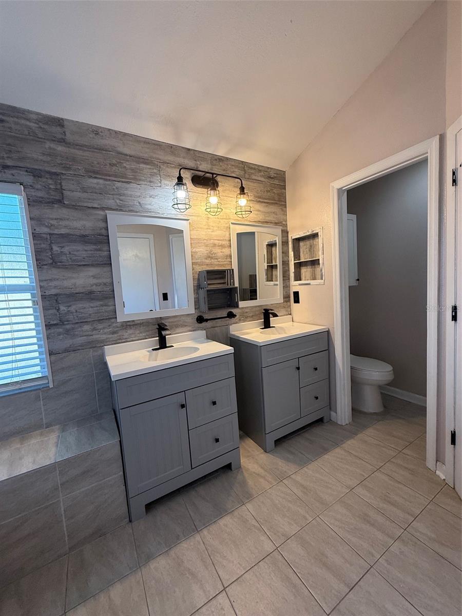 5841 DORHAM PLACE, WESLEY CHAPEL, FL, 33545