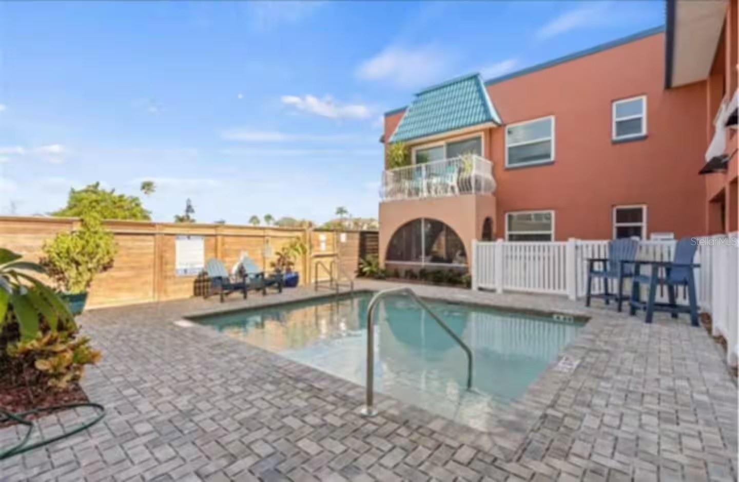 17035 GULF BLVD #216, ST PETERSBURG, FL, 33708