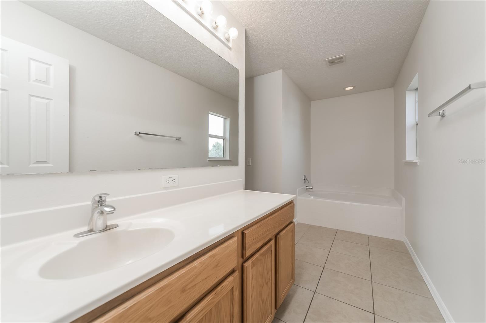612 ELBRIDGE DR, KISSIMMEE, FL, 34758