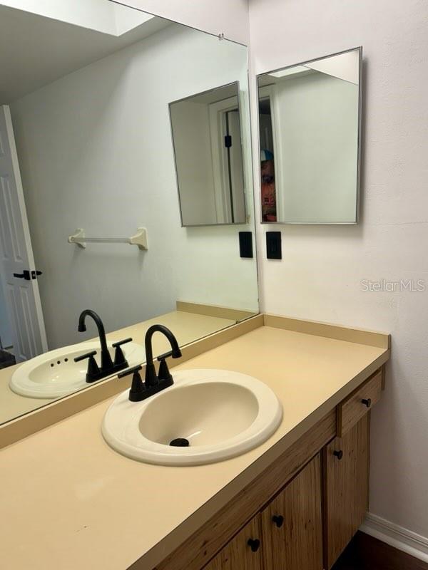 2462 KINGFISHER LN #J203, CLEARWATER, FL, 33762