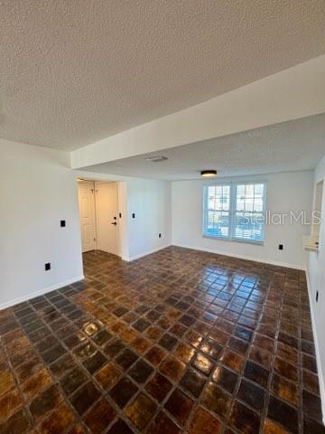 2462 KINGFISHER LN #J203, CLEARWATER, FL, 33762