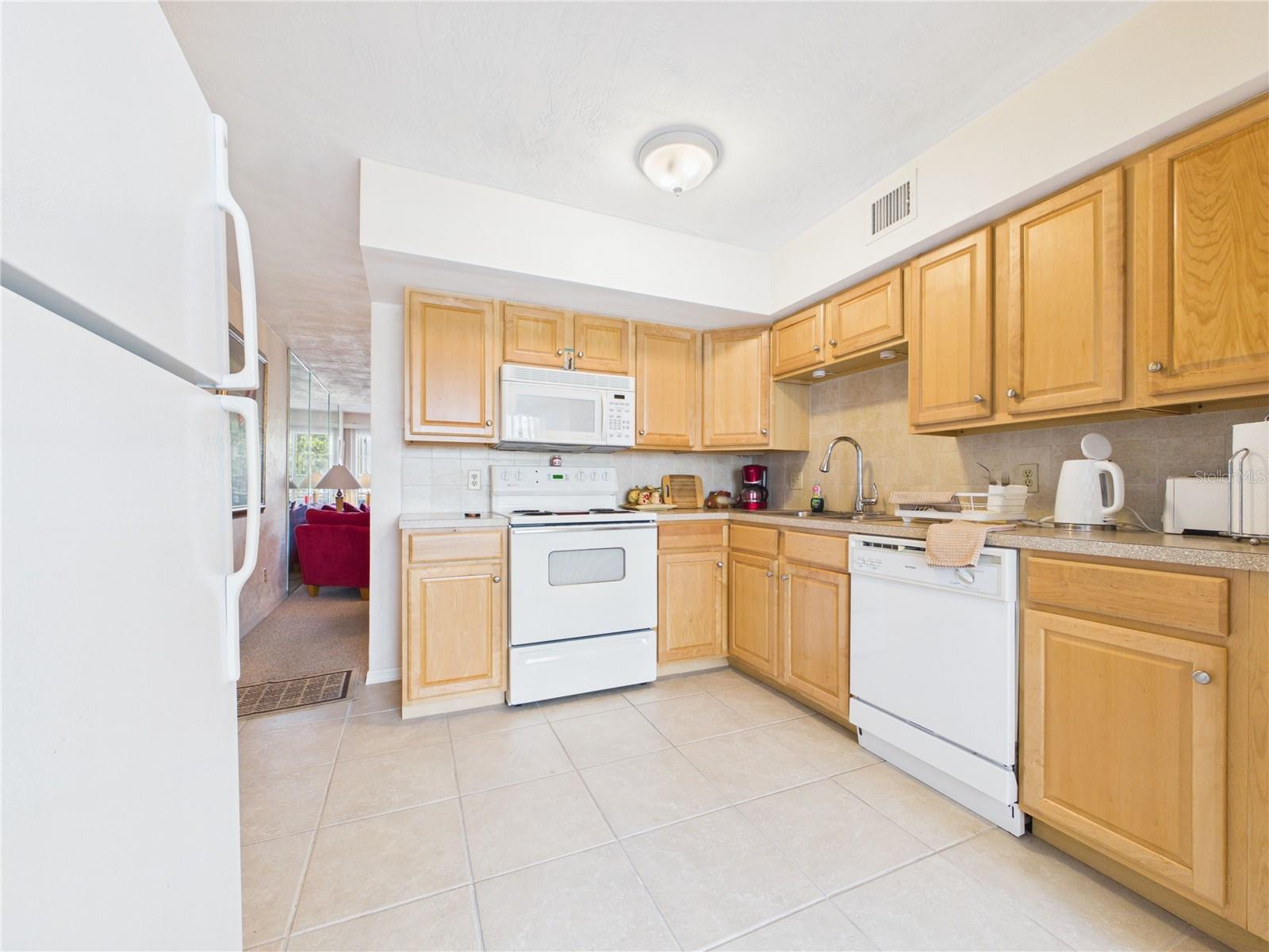 2462 BRAZILIA DR #42, CLEARWATER, FL, 33763