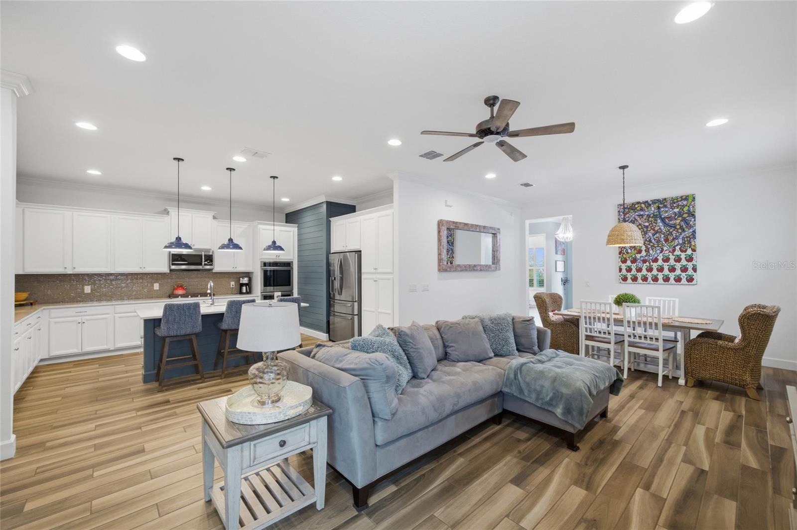 725 WINTERSIDE DR, APOLLO BEACH, FL, 33572