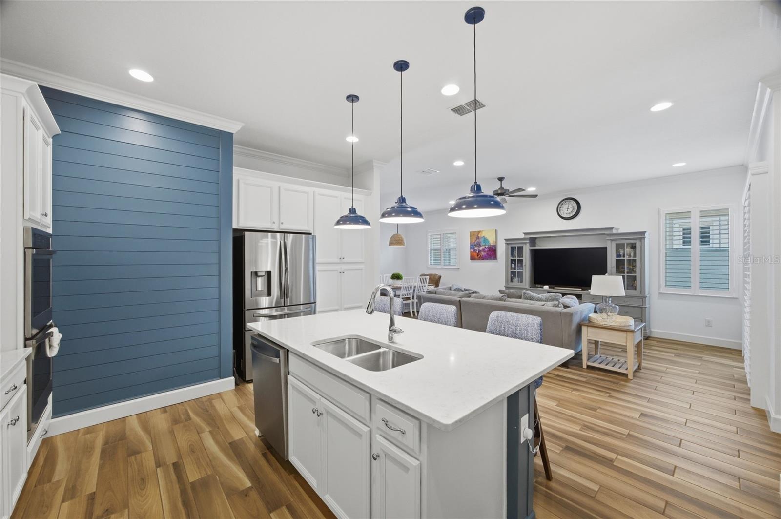 725 WINTERSIDE DR, APOLLO BEACH, FL, 33572