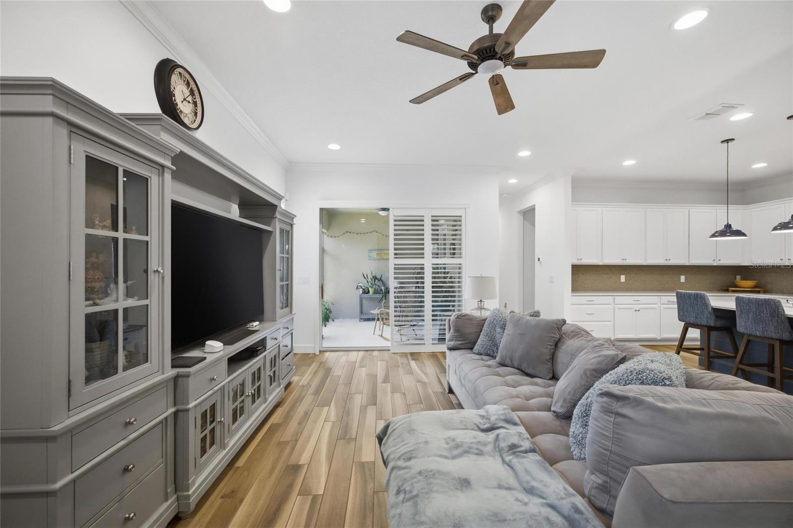 725 WINTERSIDE DR, APOLLO BEACH, FL, 33572