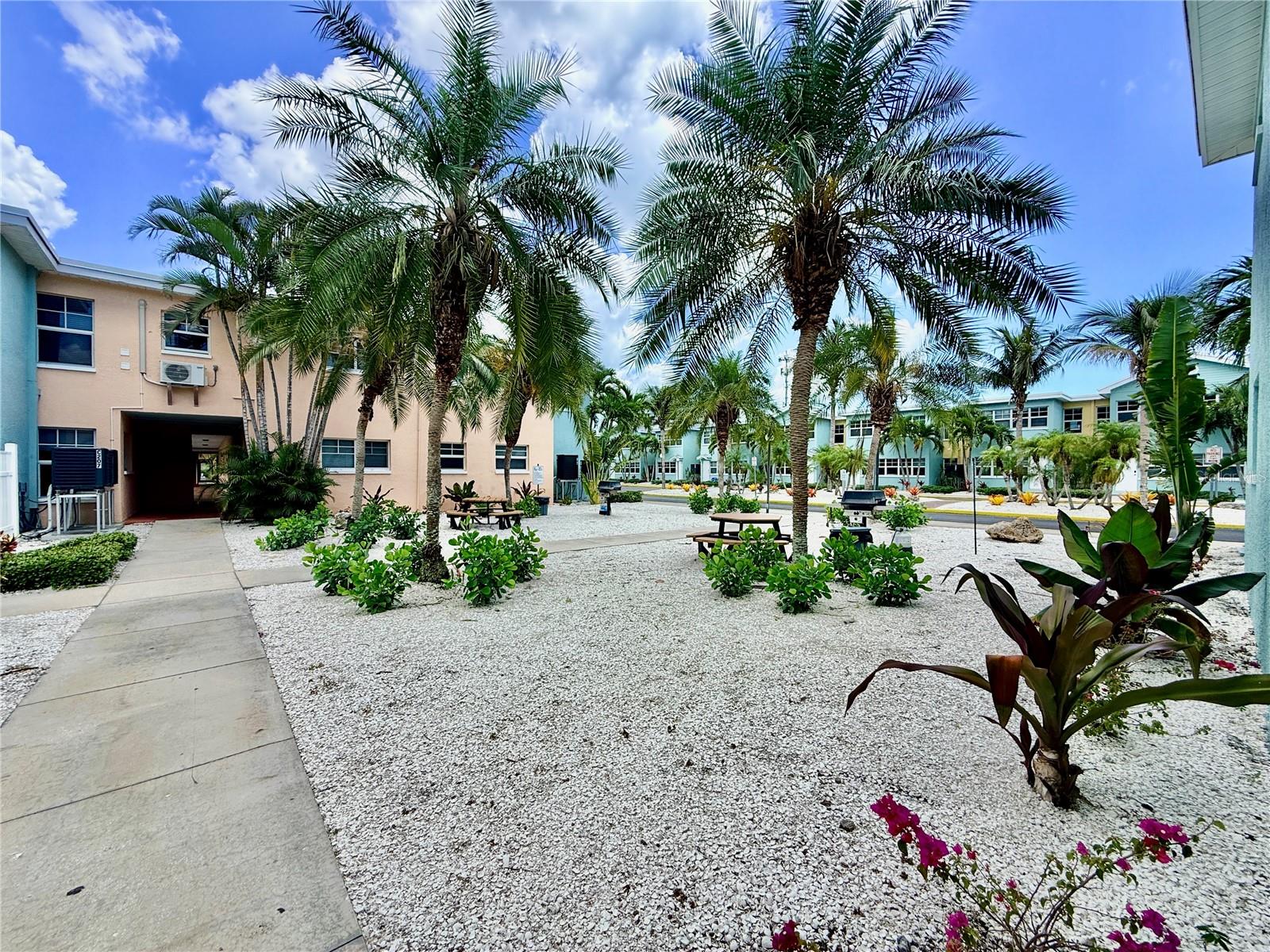19417 GULF BLVD #D201, INDIAN ROCKS BEACH, FL, 33785