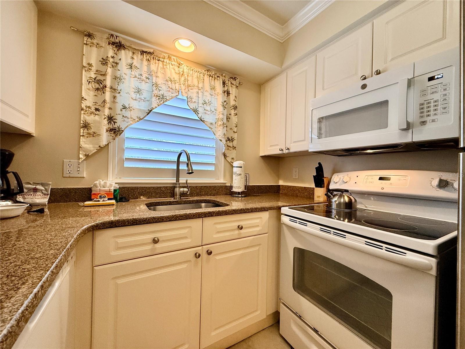 19417 GULF BLVD #D201, INDIAN ROCKS BEACH, FL, 33785