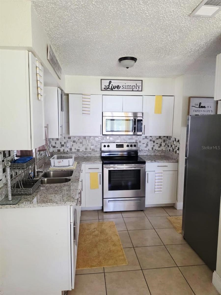2316 MISPAH AVE, LEESBURG, FL, 34748