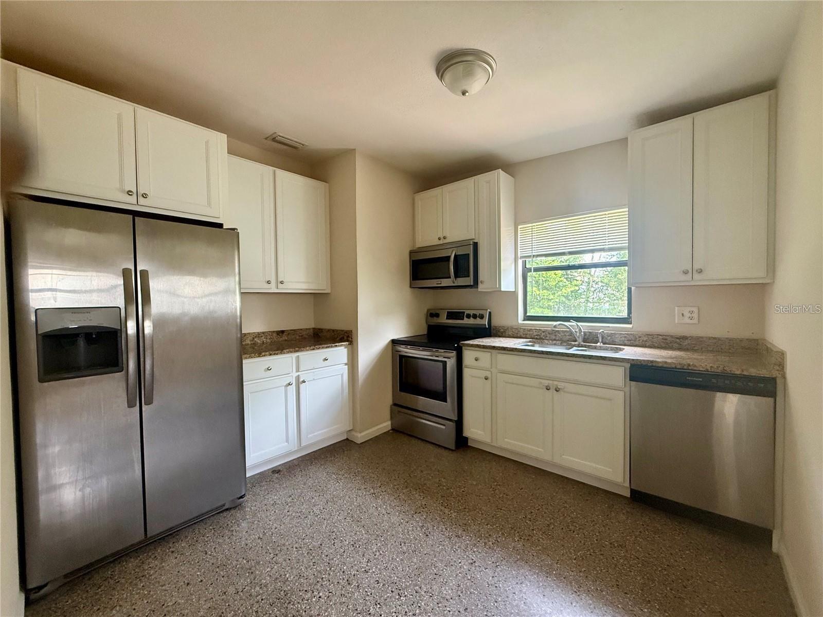 3414 W OAKELLAR AVE, TAMPA, FL, 33611