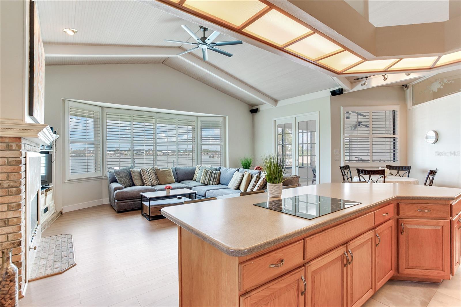 330 173RD AVE E, NORTH REDINGTON BEACH, FL, 33708