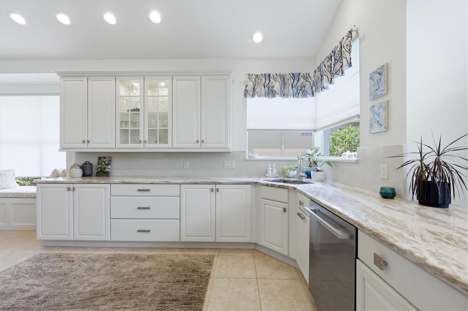 6602 VIRGINIA XING, UNIVERSITY PARK, FL, 34201