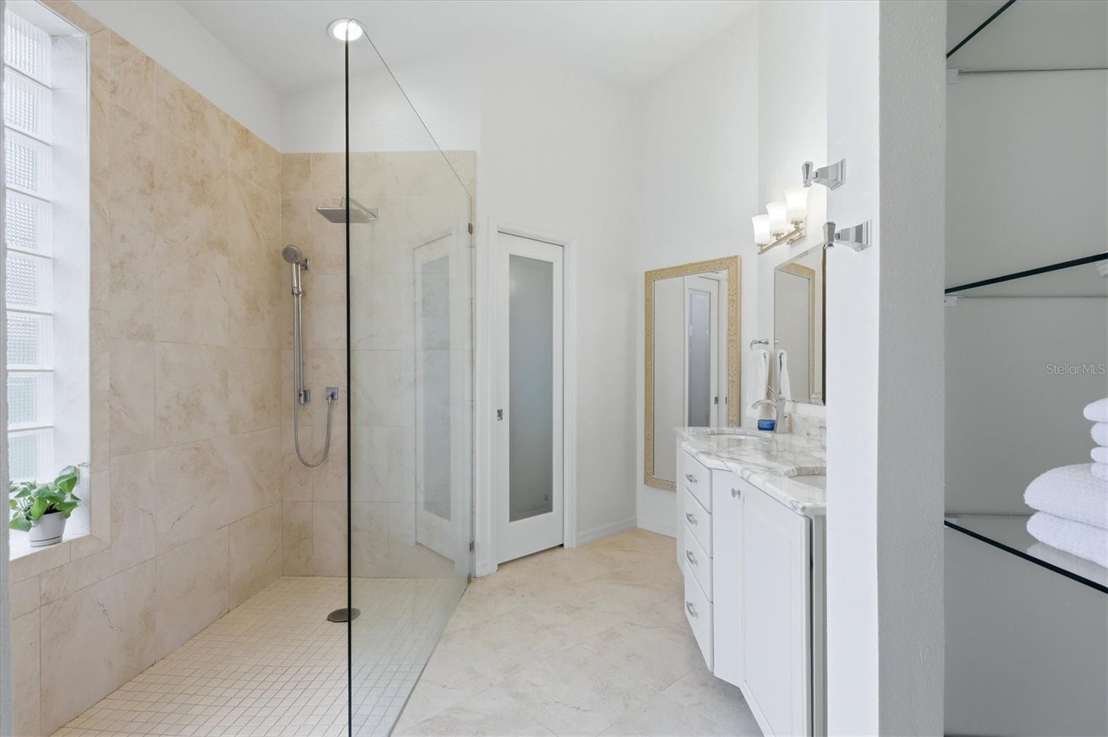 6602 VIRGINIA XING, UNIVERSITY PARK, FL, 34201