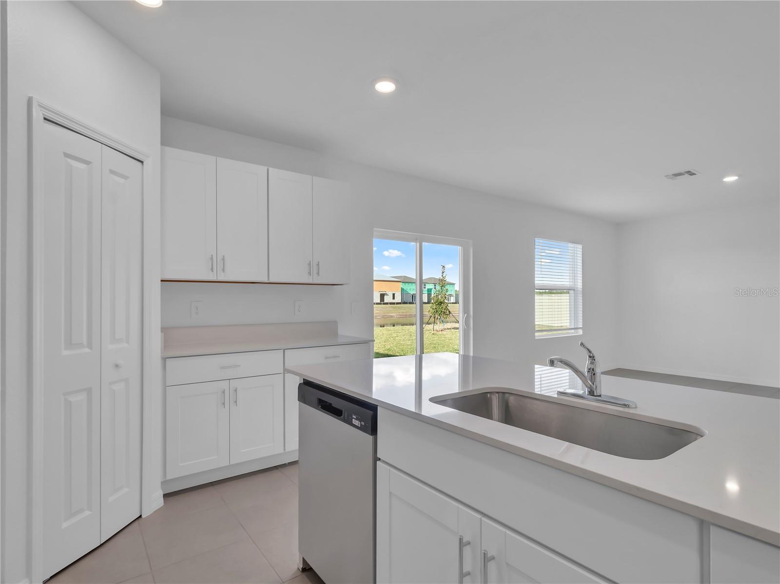 5771 RED KITE DR, WIMAUMA, FL, 33598
