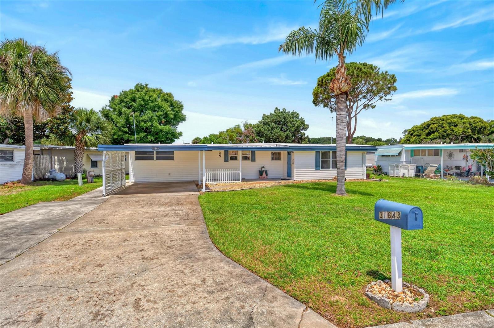 31643 HOWARD ST, TAVARES, FL, 32778