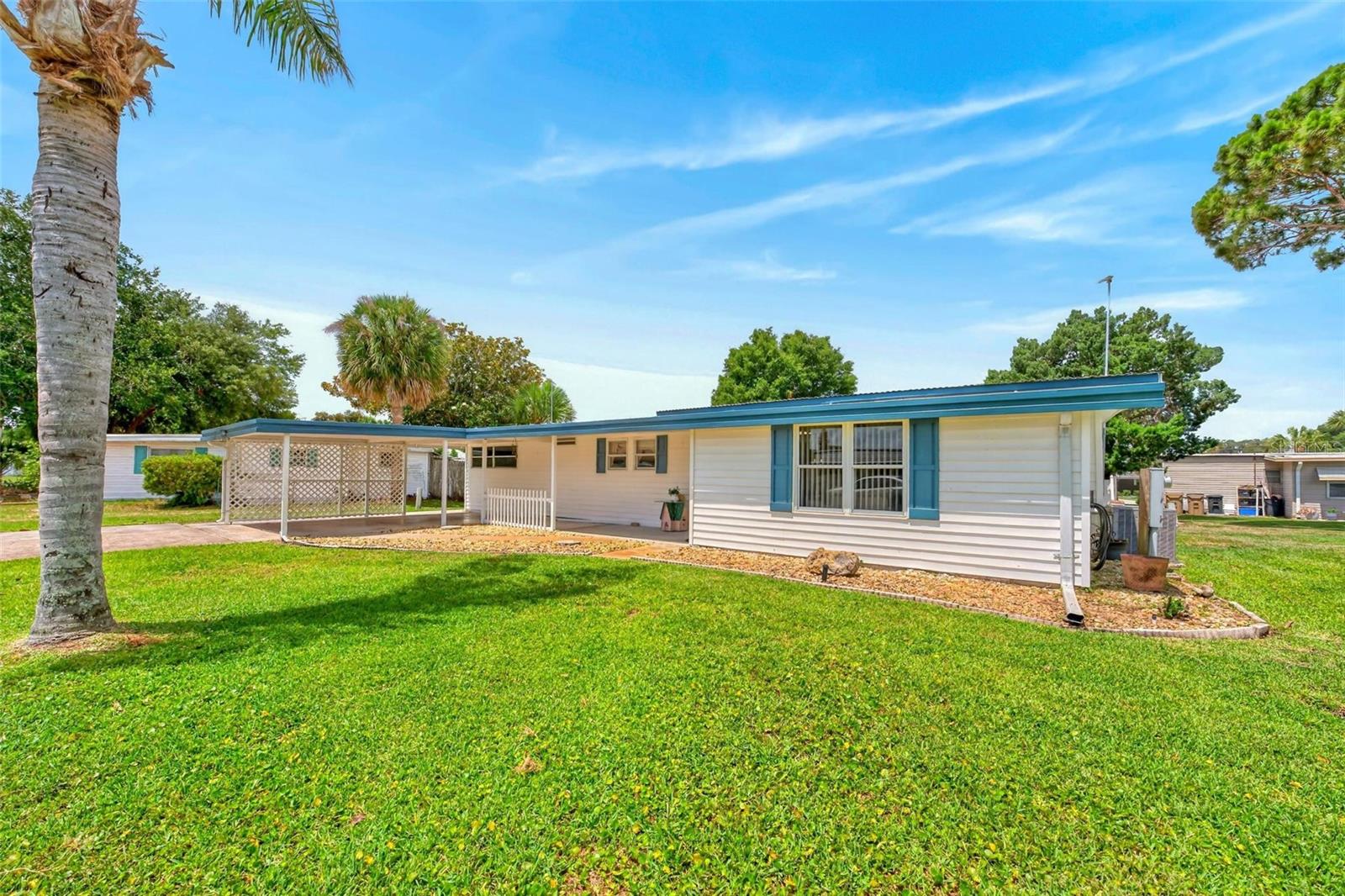 31643 HOWARD ST, TAVARES, FL, 32778