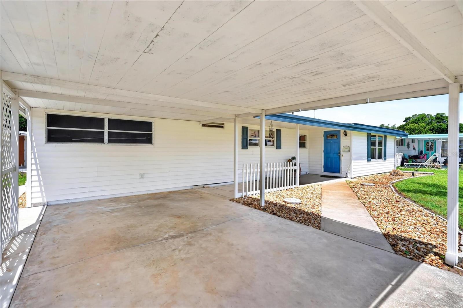 31643 HOWARD ST, TAVARES, FL, 32778