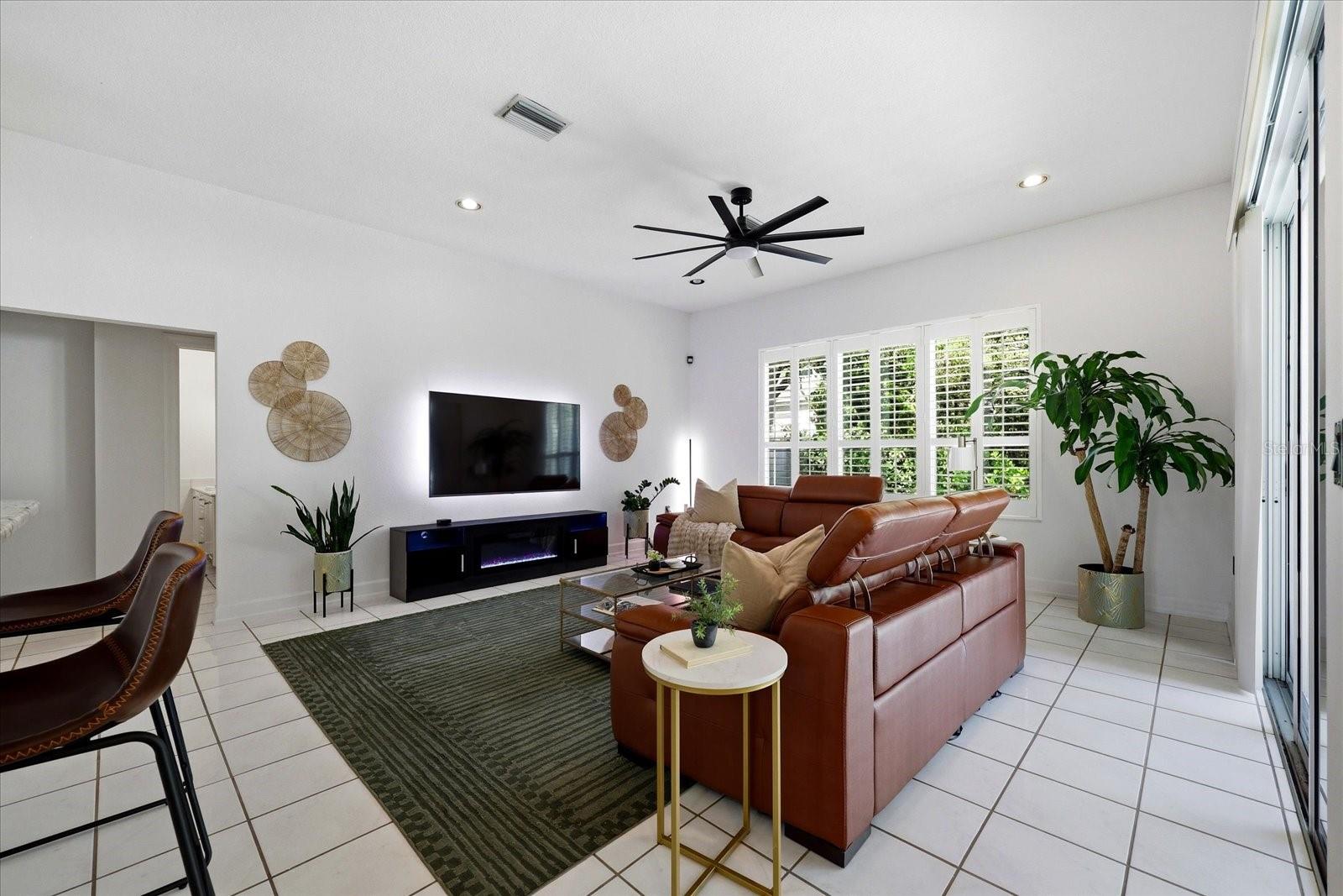 1038 WIDEVIEW AVE, TARPON SPRINGS, FL, 34689