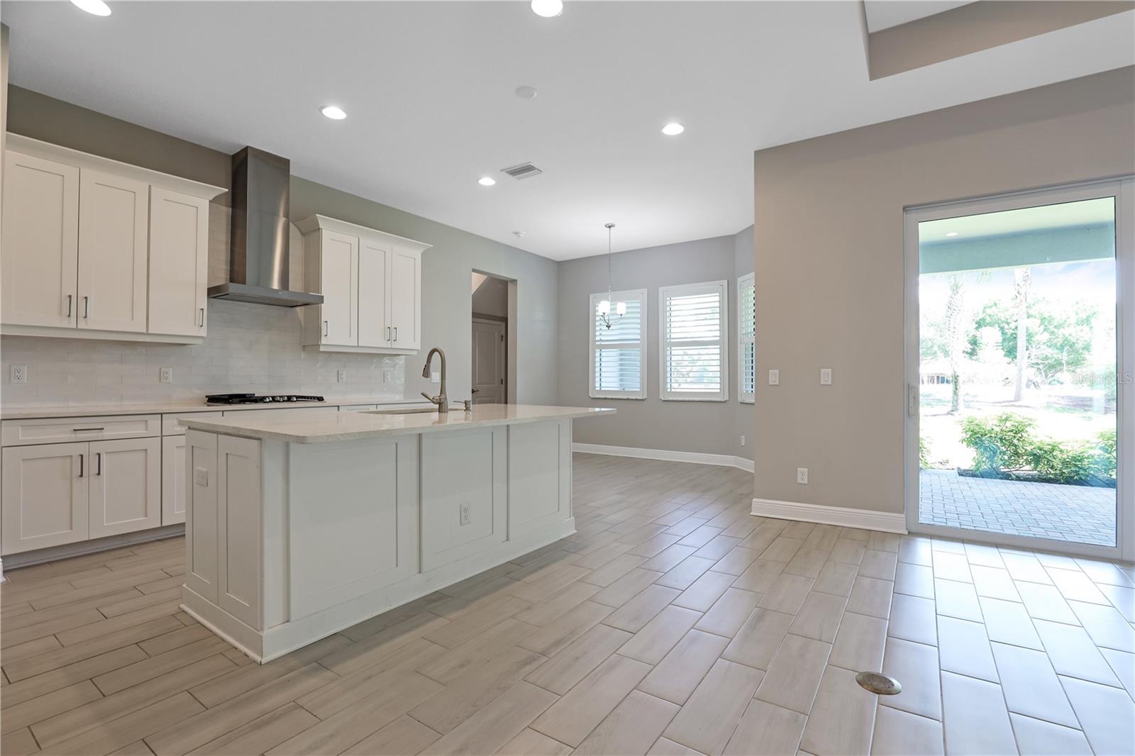 6133 LUNGO LAGO DR, SARASOTA, FL, 34241