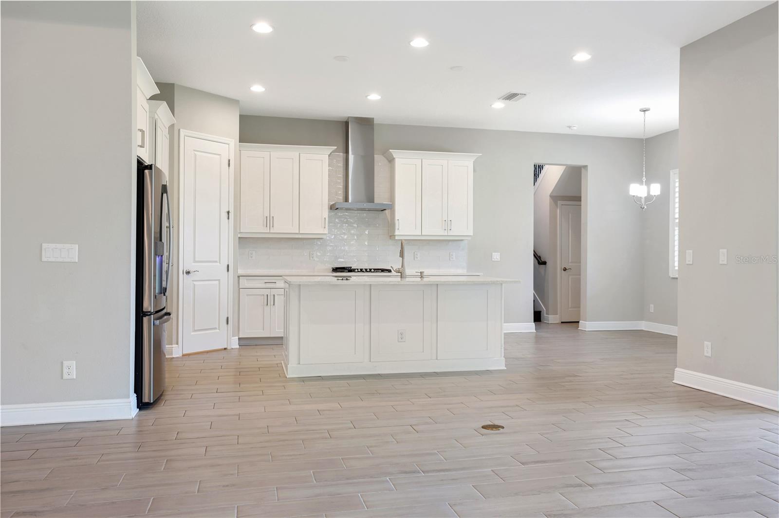 6133 LUNGO LAGO DR, SARASOTA, FL, 34241