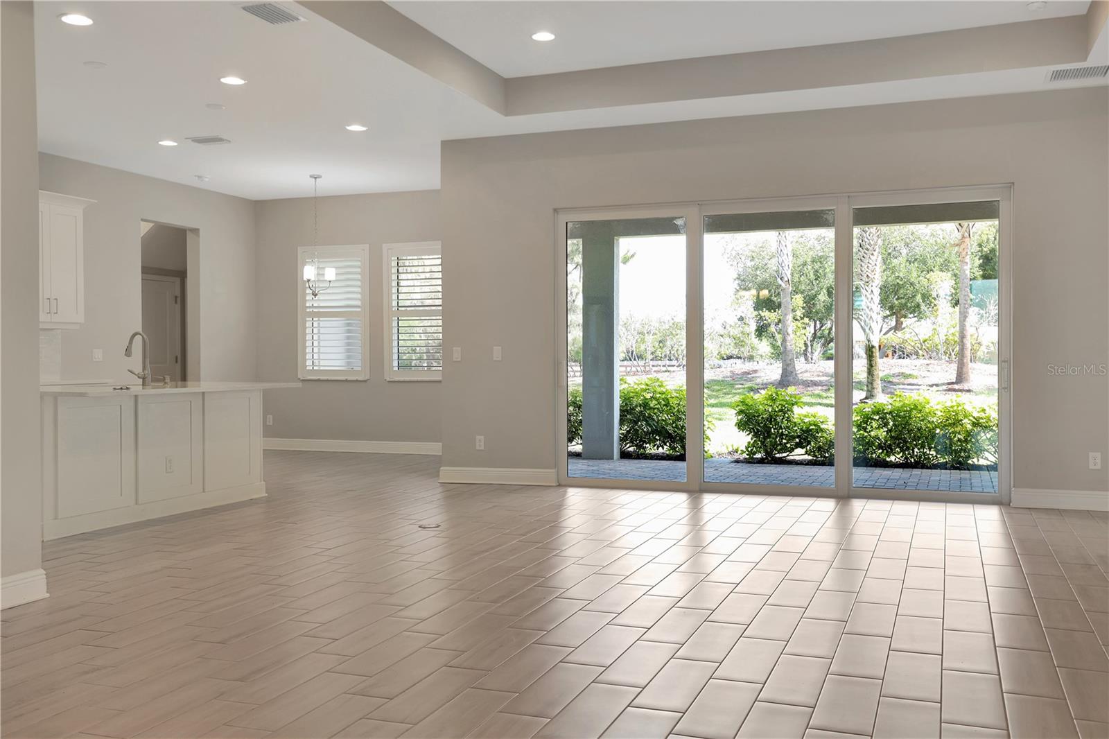 6133 LUNGO LAGO DR, SARASOTA, FL, 34241